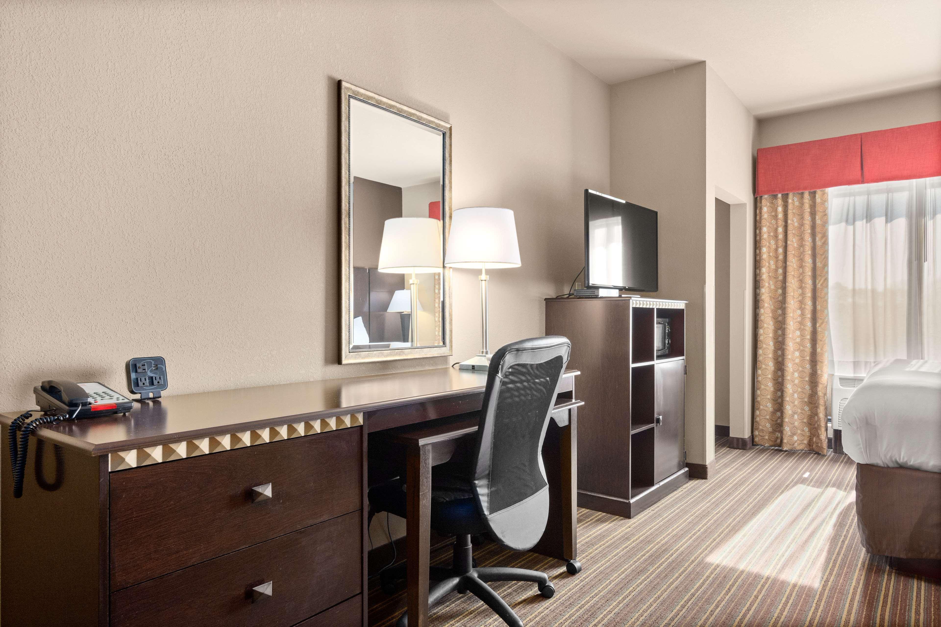 Surestay Plus Hotel By Best Western Portland Route 52 West Esterno foto