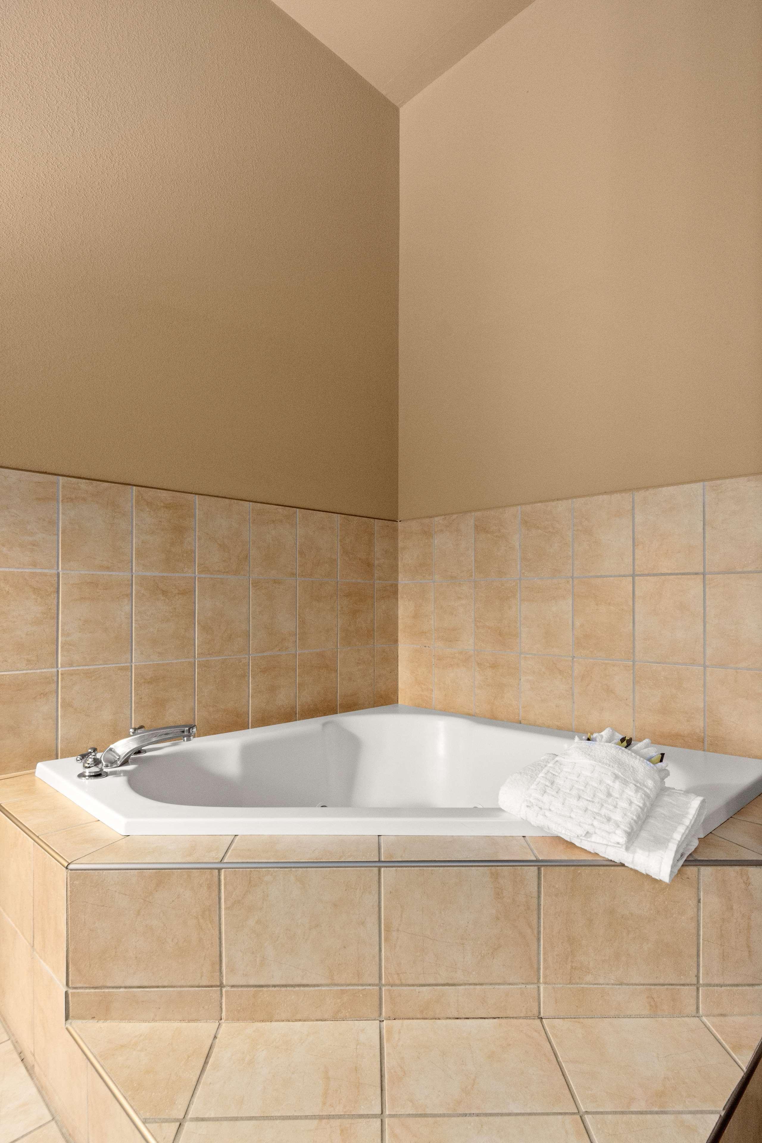 Surestay Plus Hotel By Best Western Portland Route 52 West Esterno foto