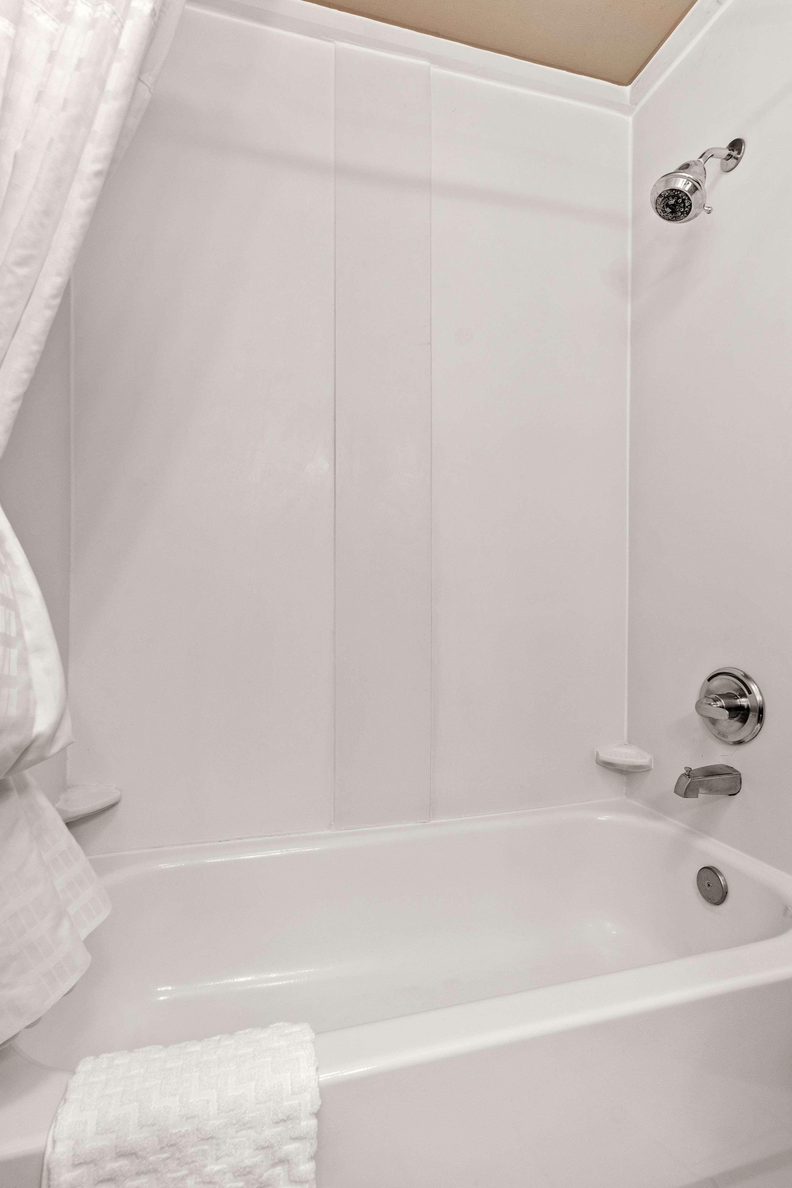 Surestay Plus Hotel By Best Western Portland Route 52 West Esterno foto